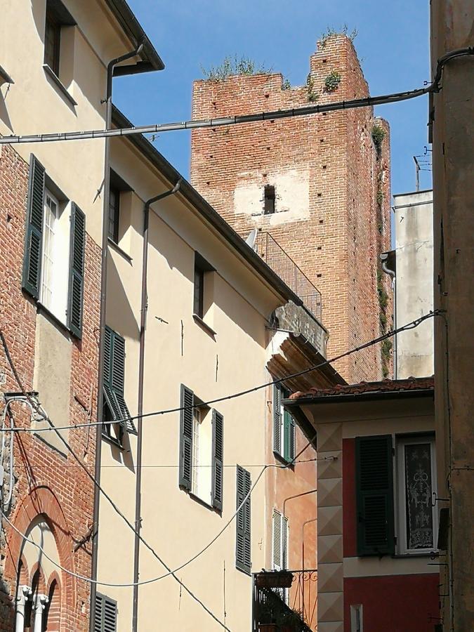 ホテル Torre Cepollini アルベンガ エクステリア 写真